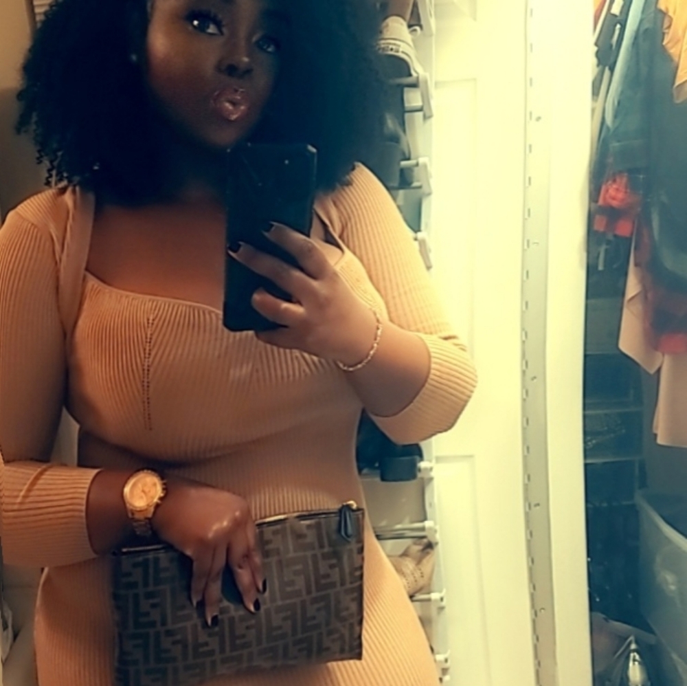 Meet your Posher, Darknlovely